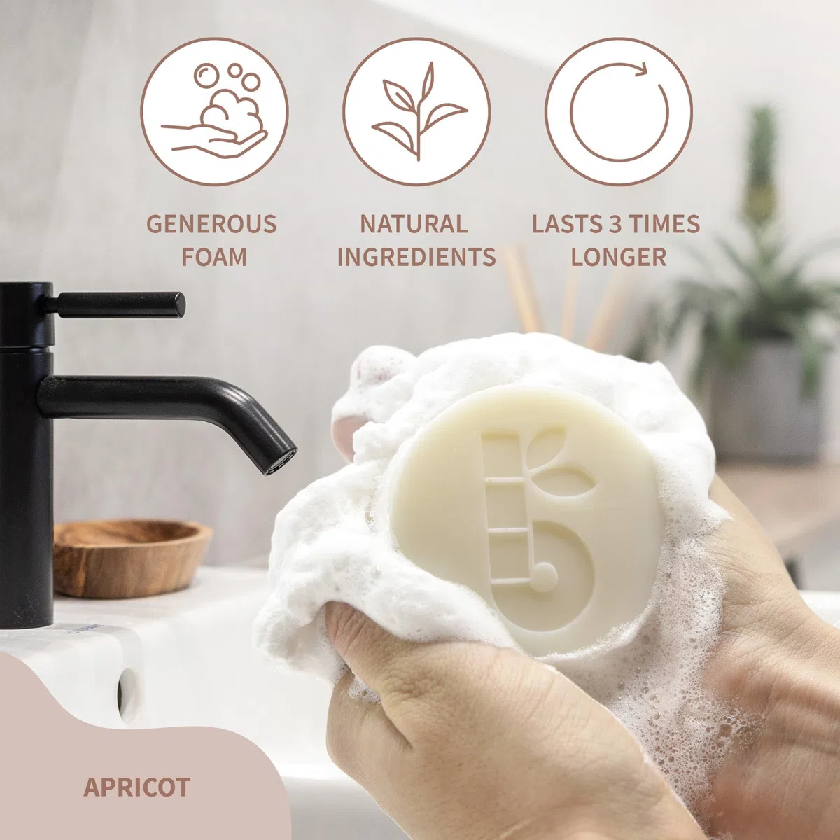Bambaw Kit Rasage Femme Zéro Déchet – Rasoir de Sûreté avec Support, 10 Lames et Savon Abricot, Coffret Cadeau